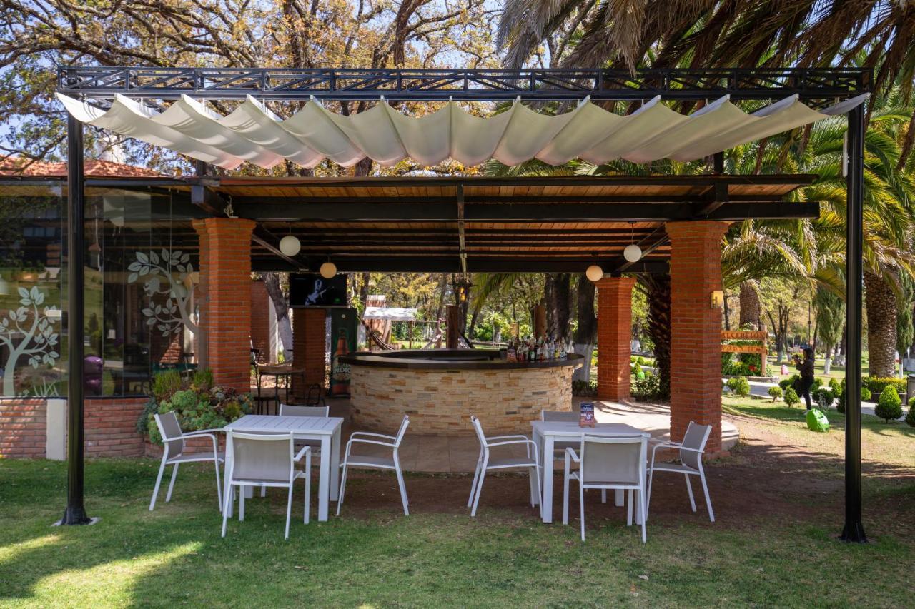 Hotel & Glamping Huasca Sierra Verde กูอัสกา เด โอกัมโป ภายนอก รูปภาพ