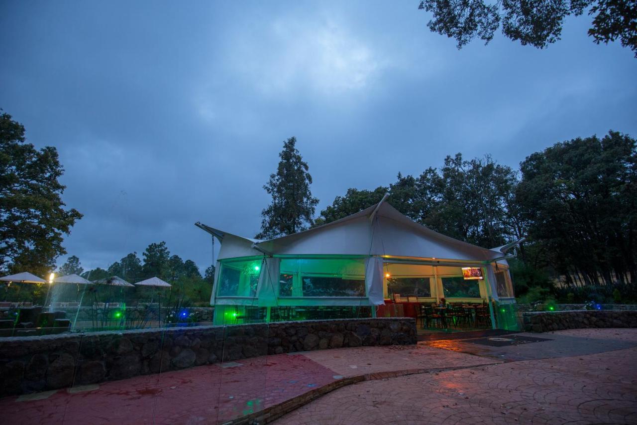 Hotel & Glamping Huasca Sierra Verde กูอัสกา เด โอกัมโป ภายนอก รูปภาพ