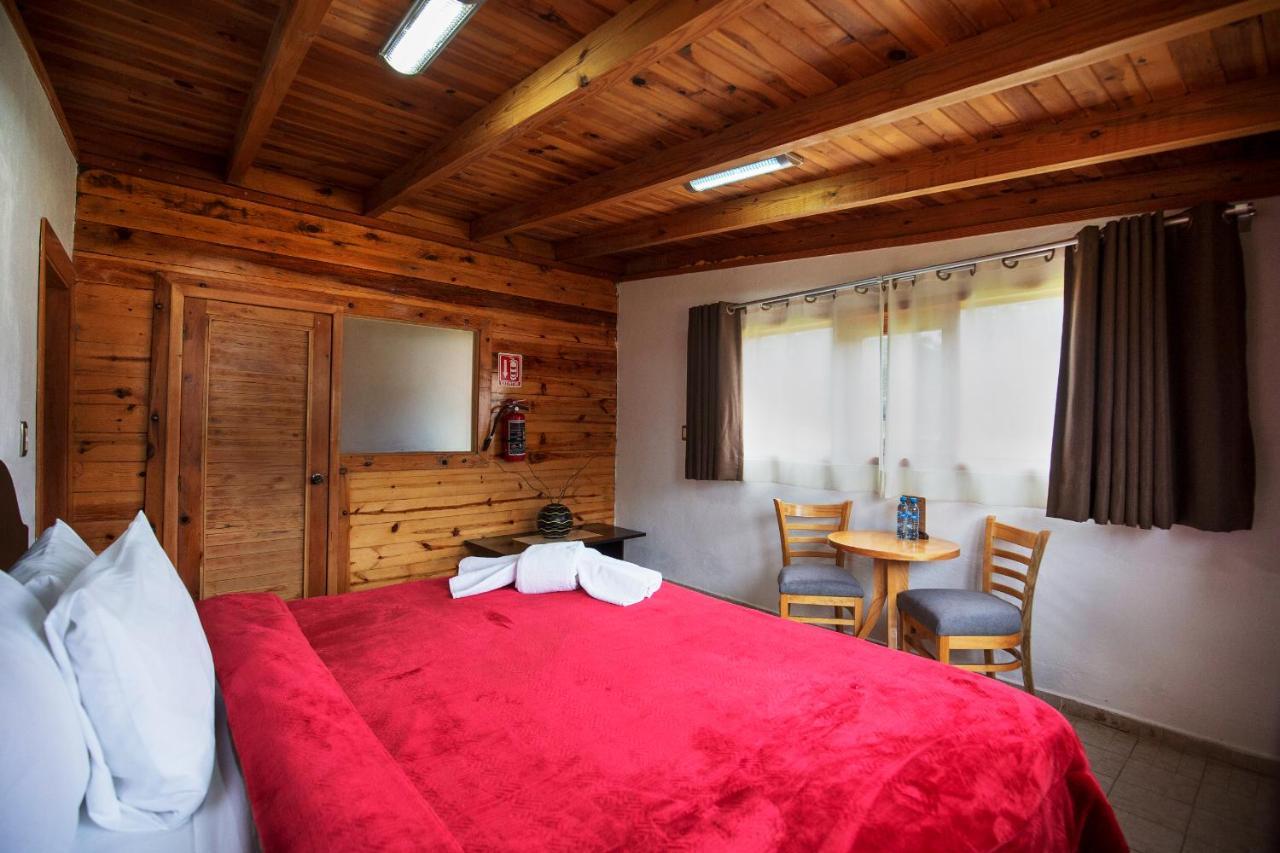Hotel & Glamping Huasca Sierra Verde กูอัสกา เด โอกัมโป ภายนอก รูปภาพ